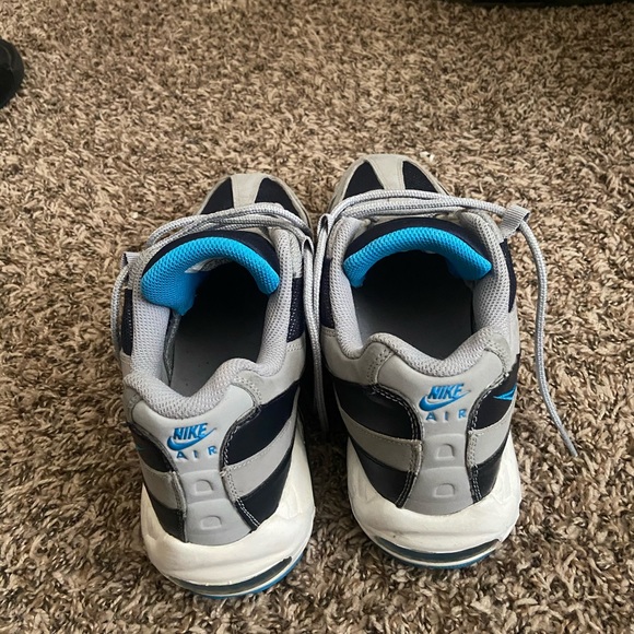 Kicks - Picture 4 of 4